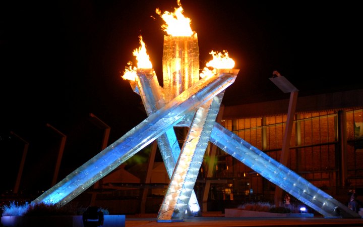 Olympijský oheň na olympiádě ve Vancouveru.