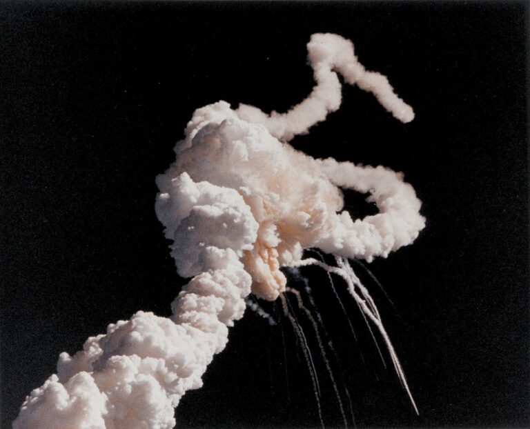 Katastrofa raketoplánu Challenger (1986) Foto: Kennedy Space Center