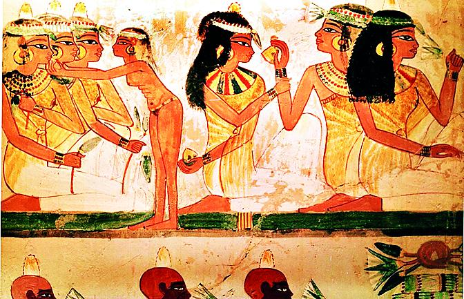 Už staří Egypťané věnovali péči o pleť náležitou pozornost. Svitky, staré 3500 let, popisují propracované kosmetické rutiny, které měly udržovat obličej jemný, hladký a tělo jemně provoněné.