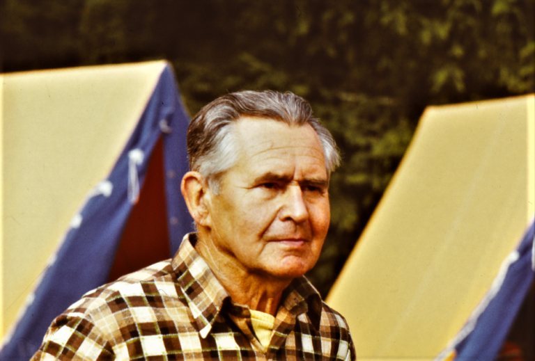 Jaroslav Foglar poskládal oblíbenou pětici chlapců z různých typů vizáží a povah. FOTO: Skautská nadace Jaroslava Foglara/Creative Commons/Public Domain