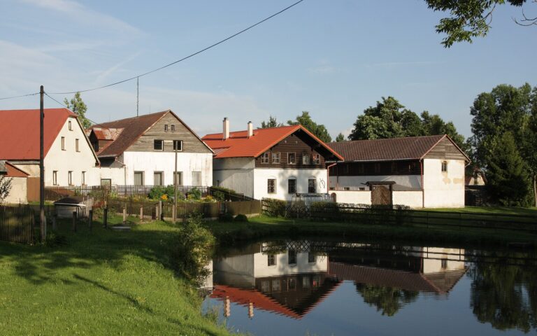 Studnice. Malebná vesnička, která již zažila nejeden rozchod. Ovšem jen jediný měl prý tak hrůzné následky...