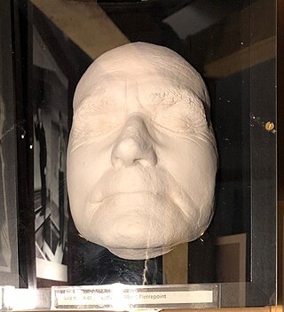 Pierrepointova maska z doby života v muzeu věznice Wandsworth. FOTO: SchroCat/Creative Commons/CC BY-SA 4.0