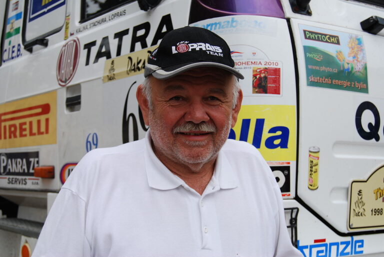 Karel Loprais vyhraje Dakar hned několikrát a je tak naší největší hvězdou Dakaru.