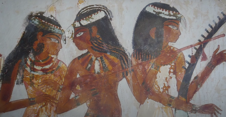 Ženy ve starověkém Egyptě si vzájemně pomáhají. Foto: picryl