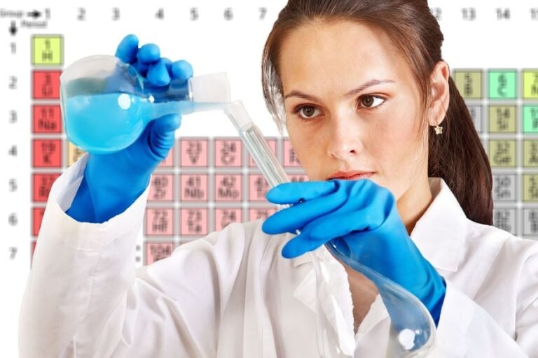 ak prvky vzájemně reagují, to se řídí jejich elektronovými čísly. Foto: Pixabay