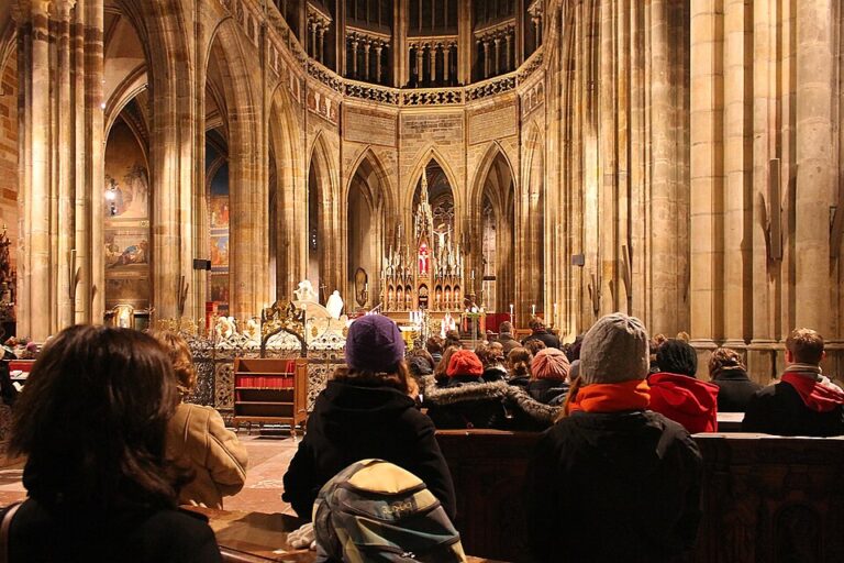 Roráty v katedrále sv. Víta v Praze.
