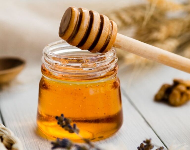 Med uklidňuje pokožku. Foto: Freepik