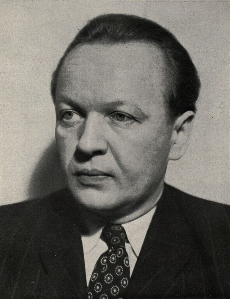 Potírání mnichů má na svědomí ministr národní obrany Alexej Čepička.