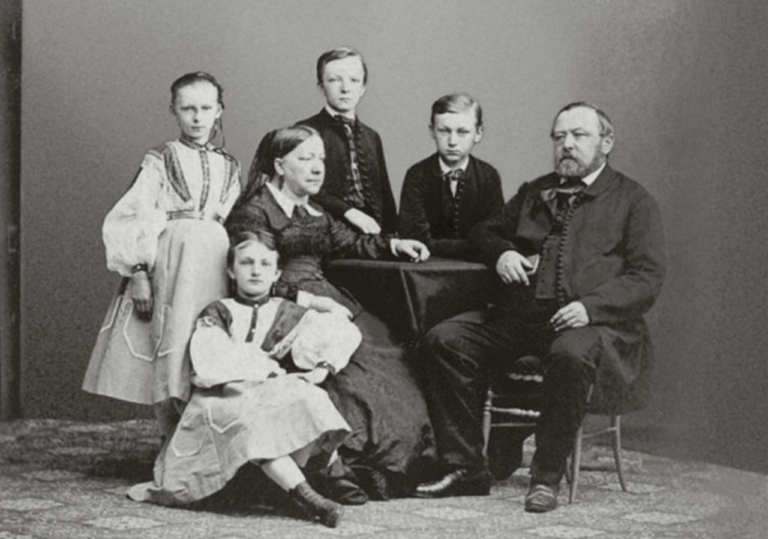 Rodina Braunerových. Augusta si přeje být po smrti zpopelněna