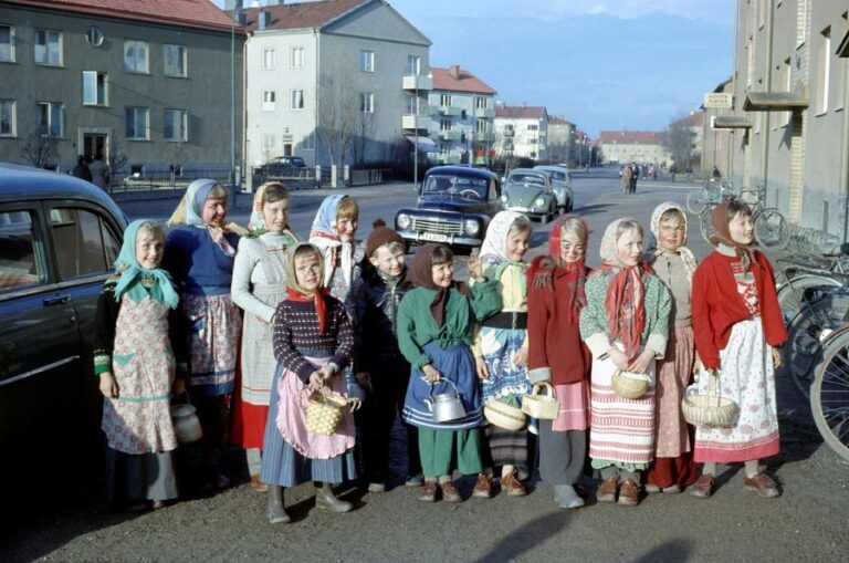 Velikonoční čarodějnice ve Švédsku. Foto: Andersson, Anders (1896 – 1976)/Creative Commons/Public Domain
