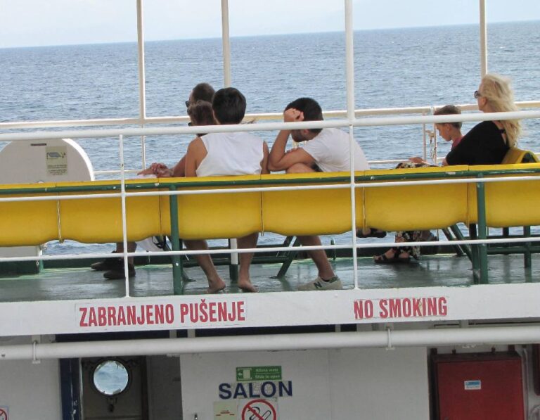 Zákaz kouření je viditelně prezentován