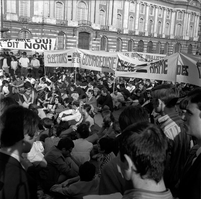 Květnový rok 1968 pořádně zarezonuje francouzskou společností.