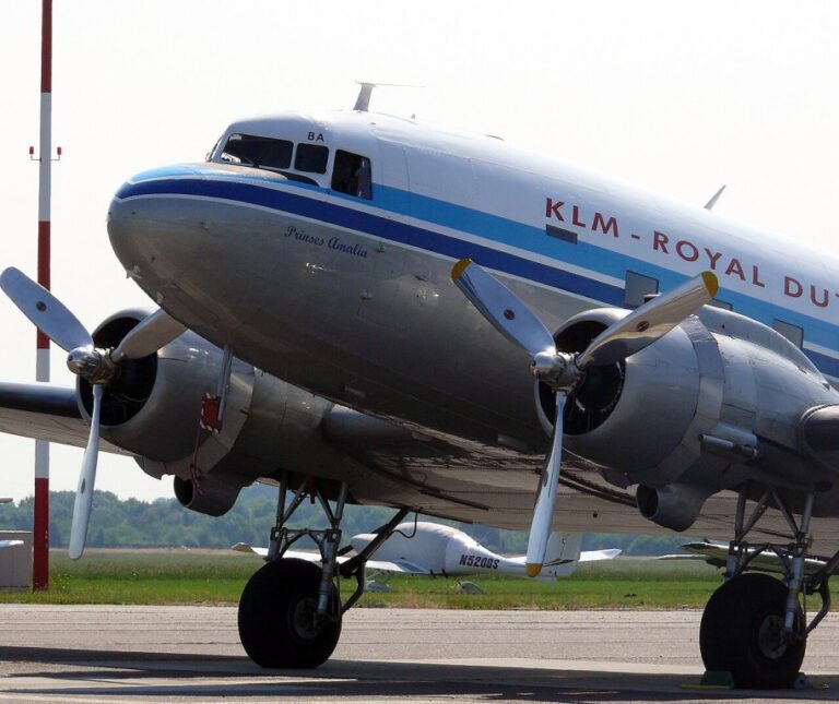 Letoun byl později provozován společností KLM.
