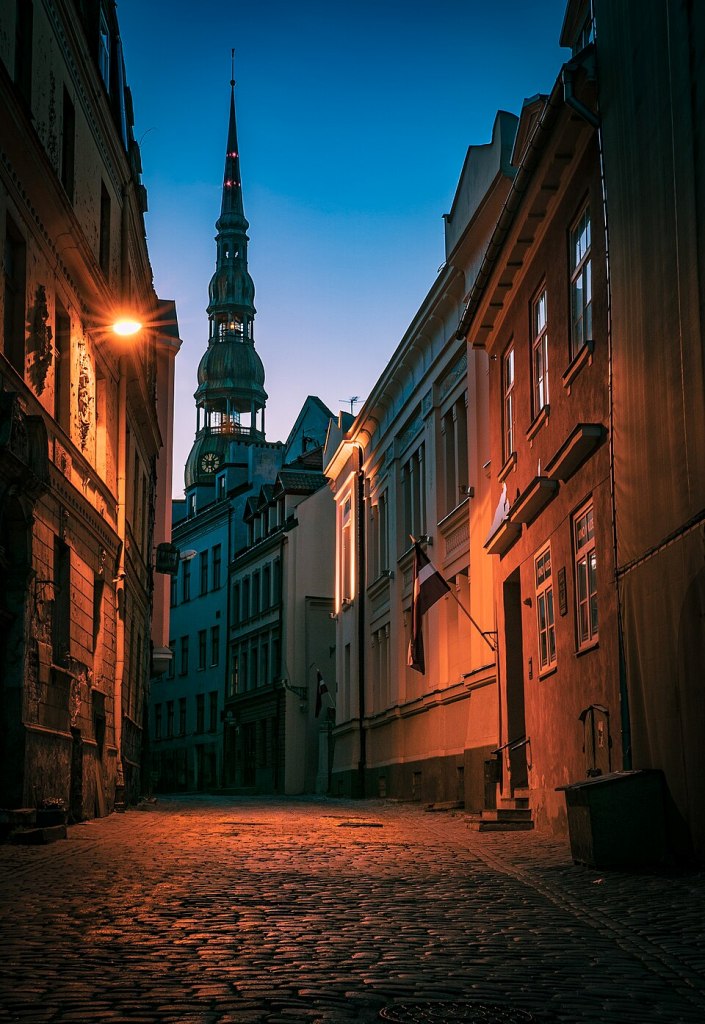 Ve druhé polovině 18. století se ulicemi Rigy procházel i Giacomo Casanova.