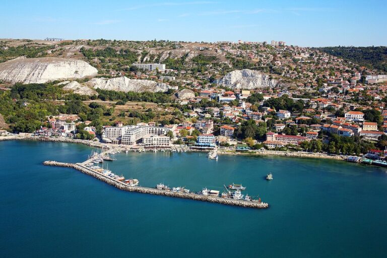 Tsunami je zaznamenáno i v kronice bulharského města Balčik.