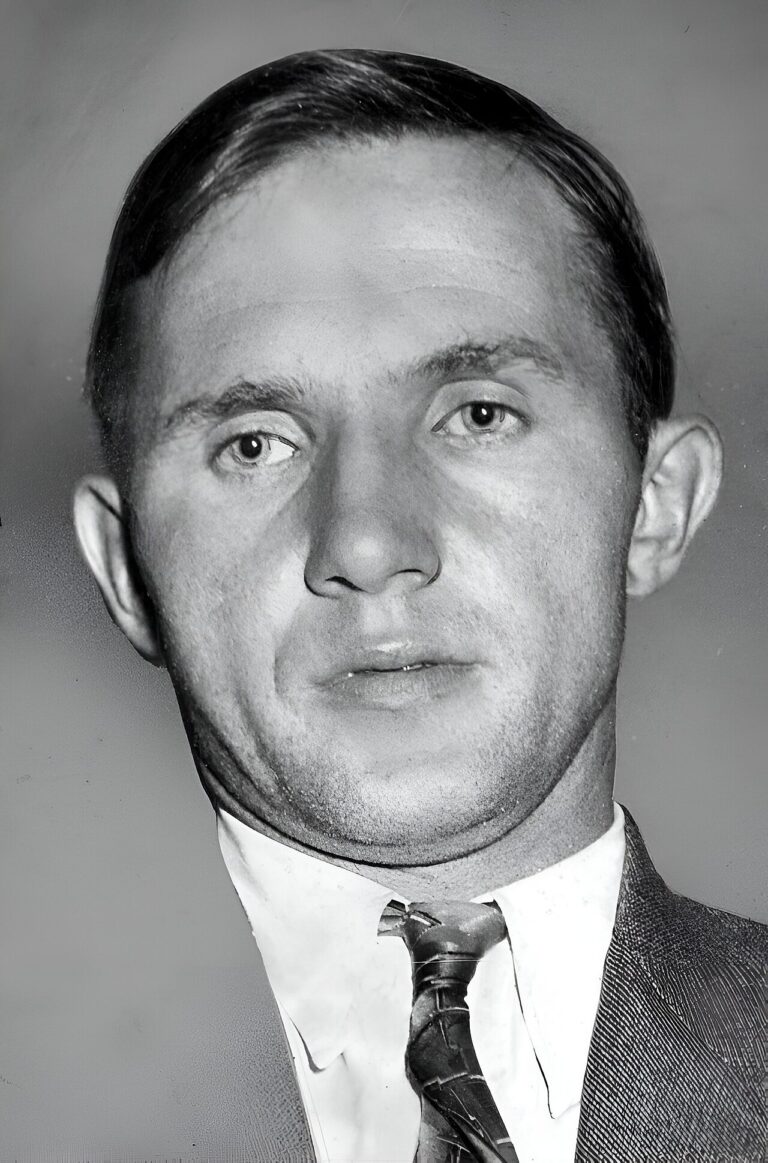 Ze zločinu je obviněn, odsouzen a popraven Richard Hauptmann. S největší pravděpodobností byl nevinný.