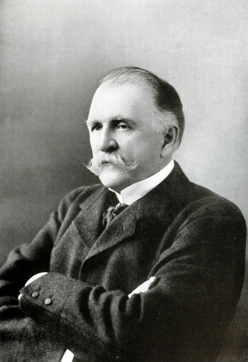Americký vynálezce William Painter z Baltimoru hledá levně řešení, jak udržet nápoj uvnitř. Foto: Orrin Chalfant Painter, Photographed by H.L. Perkins, December 20, 1896/Creative Commons/Public Domain