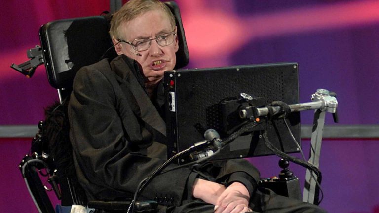Stephen Hawking je zřejmě mediálně nejznámějším pacientem trpícím ALS.