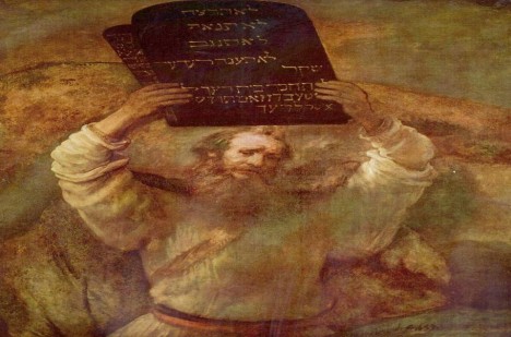 Takto Mojžíše a jeho Desatero zachytil nizozemský malíř Rembrandt.