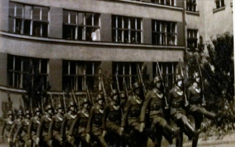 Ke krveprolití na Pražačce došlo v době, kdy už byl Hitler několik dní mrtvý a jeho tisíciletá říše v rozvalinách.