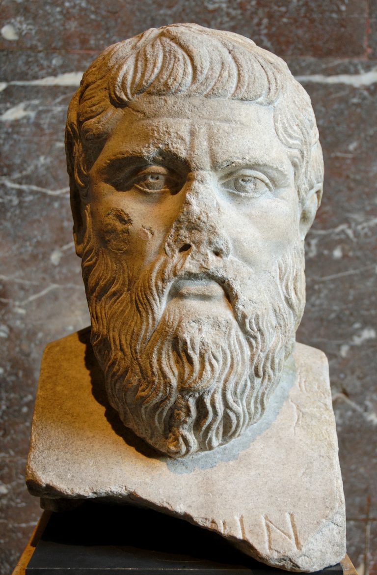 Řecký filozof Platón mluví o zkáze Atlantidy. Mnozí si myslí, že za bájnou Atlantidu považoval sopku Théra.