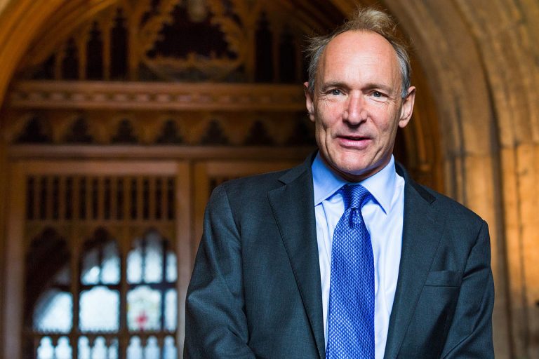 Tim Berners-Lee .