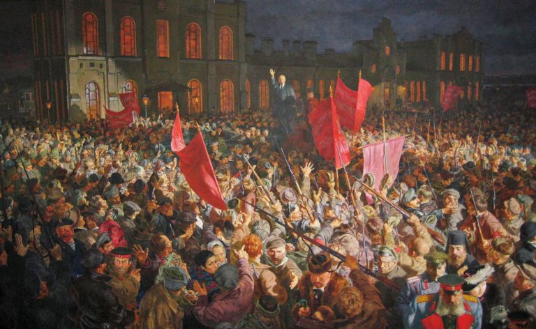 Propagandistický obraz znázorňující vítězného Lenina, zatímco u dolního okraje boháč v kožichu, carský důstojník a pop míří na smetiště dějin.
