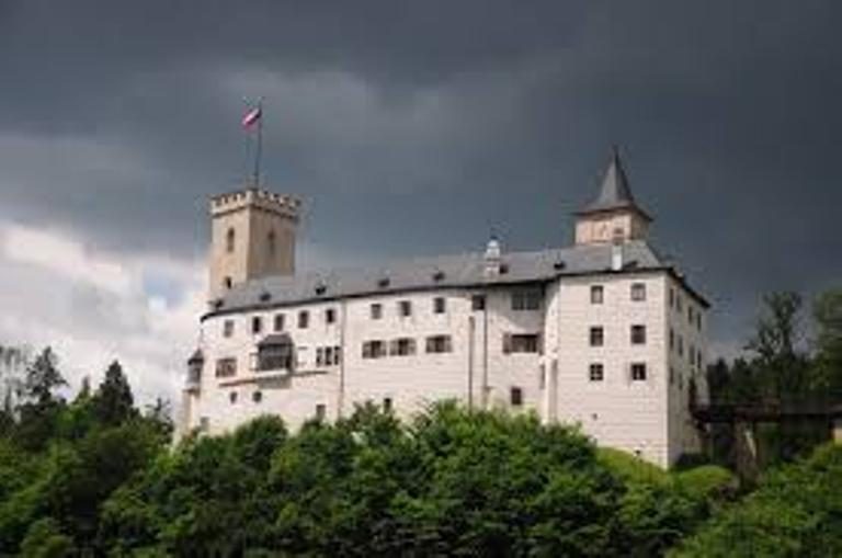 Naposledy prý byla bílá paní spatřena na hradě Rožmberk.