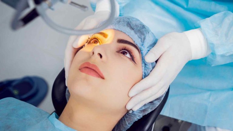 Laserová operace očí není vhodná pro každého.