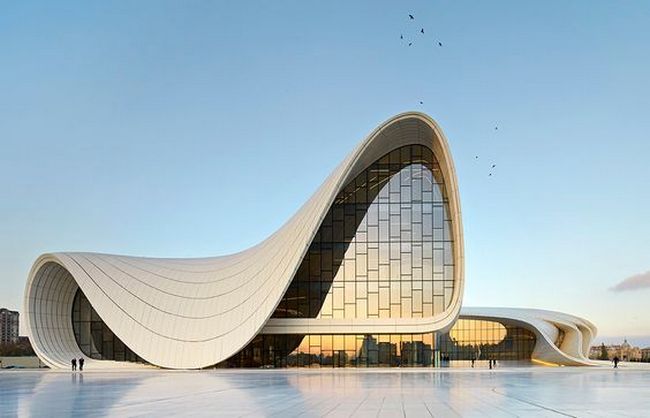 Město se může chlubit i jedinečným architektonickým kouskem z hlavy Zahy Hadid.