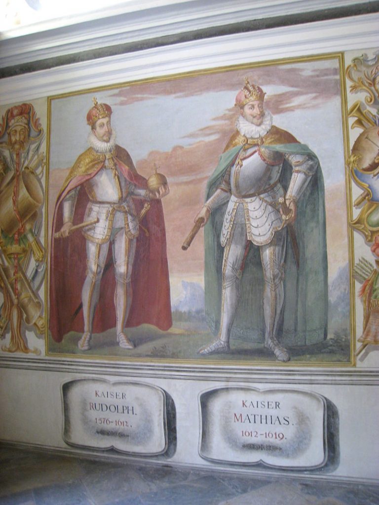 Rudolf II. (zleva) chce vyvolat ducha mrtvého astrologa.