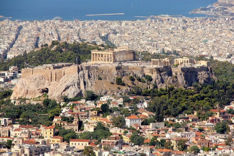Centrem starořecké filozofie byly Atény.