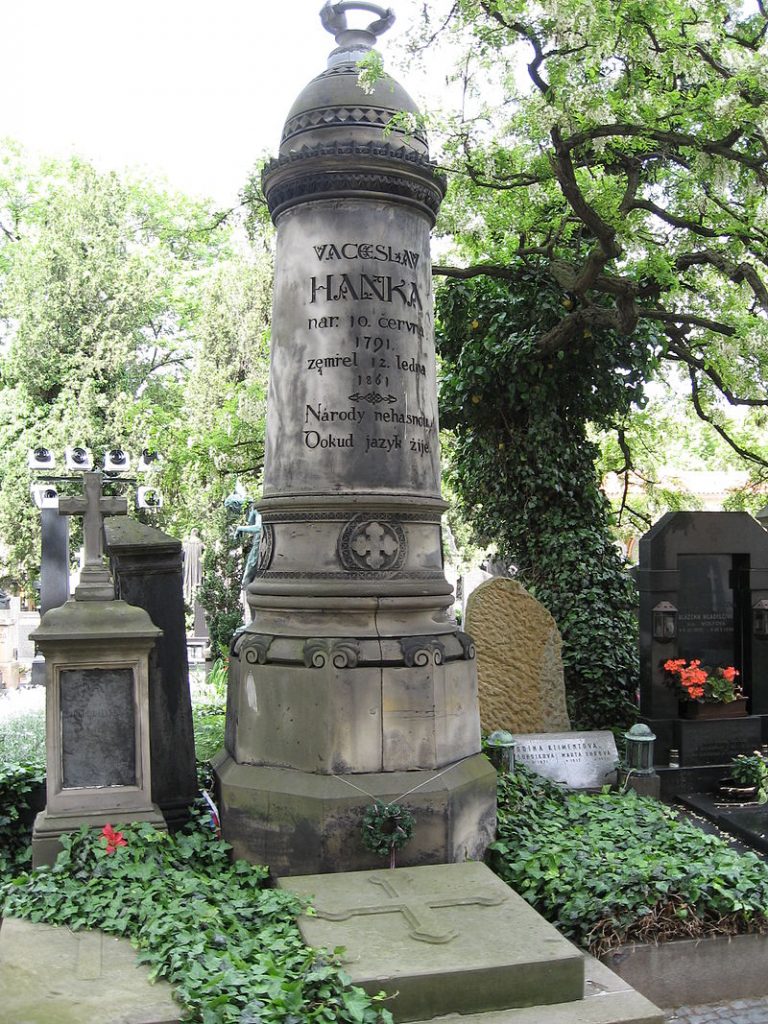 Obelisk na hrobě Václava Hanky zaplatí spolek Svatobor založený na uctívání posmrtné památky spisovatelů.