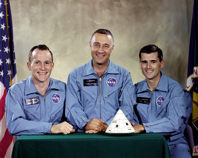 Astronauty nezabil oheň, ale nedostatek kyslíku.