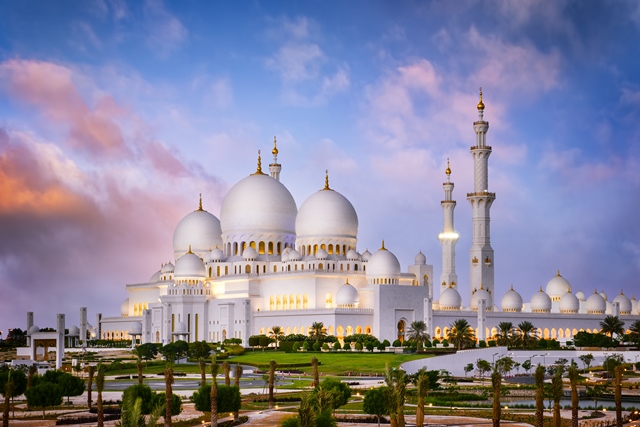 Mešita patří k nejhonosnějším chrámům na světě.