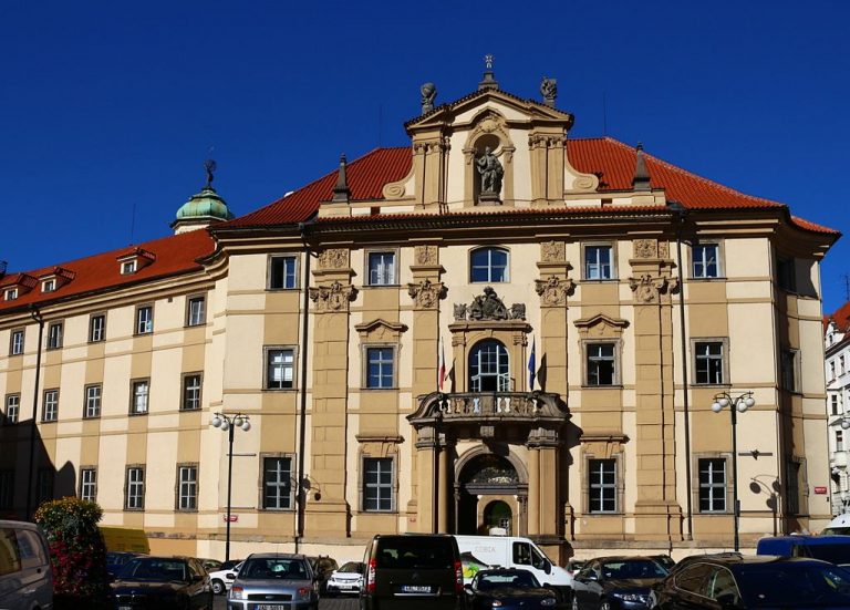 Stanice v pražském Klementinu sleduje počasí již od roku 1775.