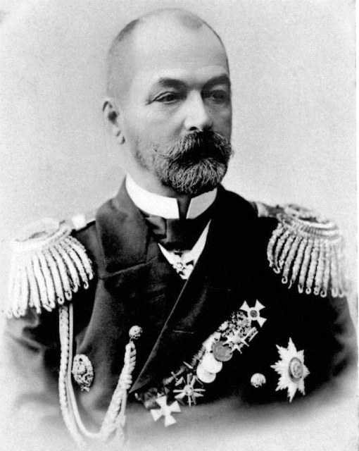 Flotile velel v bitvě u Cušimy admirál Zinovij Petrovič Rožestvenskij.
