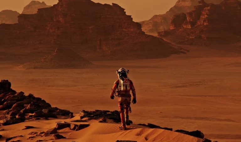 Přistání lidí na Marsu zvládají zatím jen filmoví tvůrci.