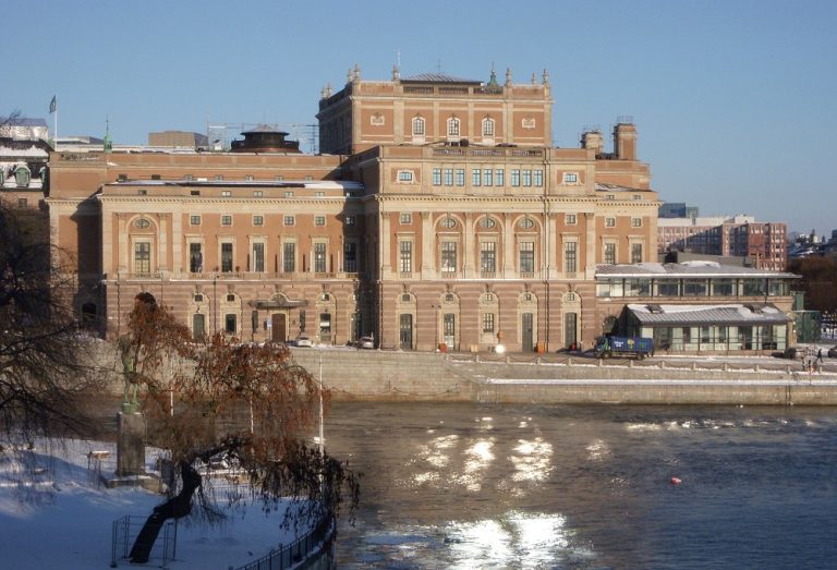 Gustav III. byl velkým milovníkem umění. Původní budovu švédské královské opery nechal vystavět právě on.