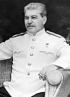 Josif Vissarionovič Stalin při výběru hymny neustále do všeho vrtá.