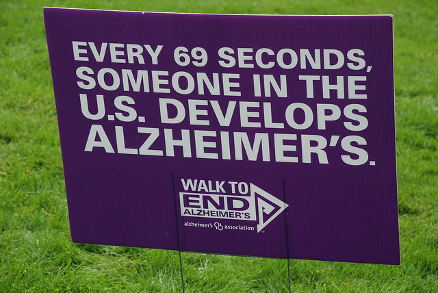 Děsivé statistiky: každých 69 sekund onemocní jeden Američan chorobou Alzheimer.
