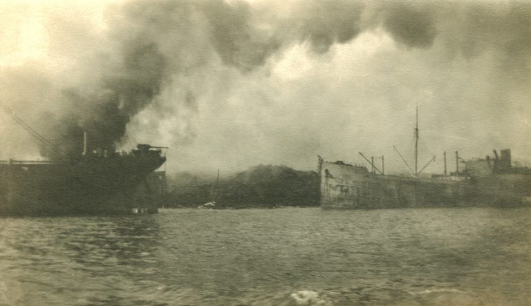 K největší explozi zapřičiněnou člověkem před odpálením atomové bomby došlo v Halifaxu v roce 1917.