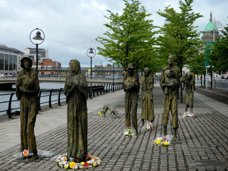 Pomník obětem hladomoru v Dublinu