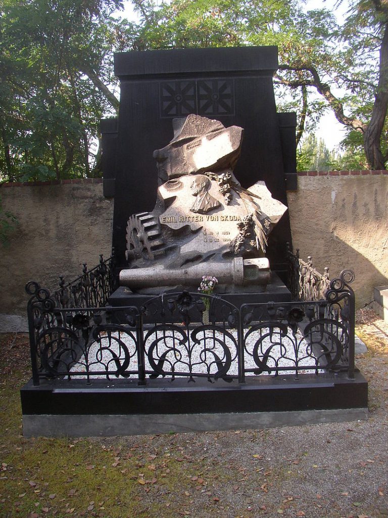 Hrob Emila Škody v Plzni. Umírá ve vlaku na prasklý vřed - příčinou jsou neustále stresy. Vůbec totiž neumí odpočívat.