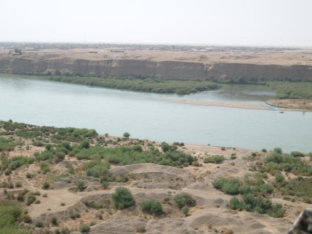 Voda z řeky Tigris znamená pro starověké říše život.
