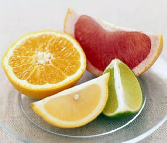 Vitamin C se nachází hlavně v citrusových plodech.