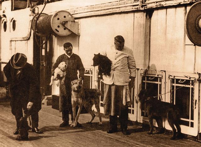 Titanik byl vrcholným dílem luxusu, včetně prostoru pro venčení psů.