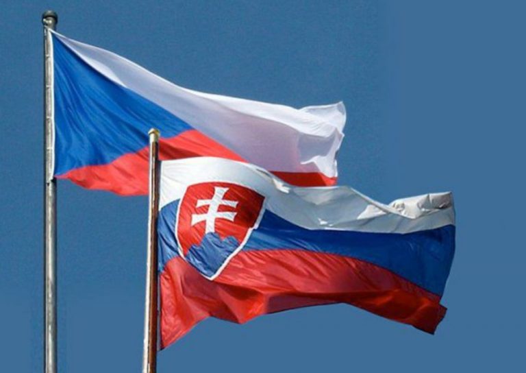 Češi a Slováci patří do západoslovanské jazykové skupiny.