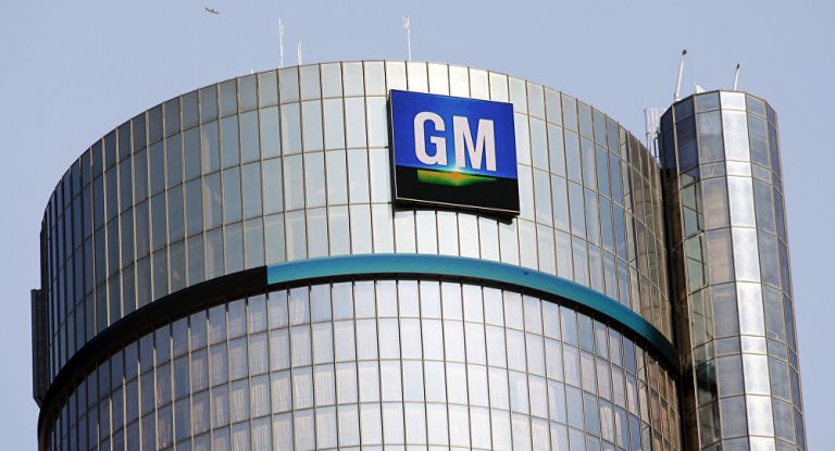 Zavedení čárového kódu výrazně snížilo počet vadných komponentů v automobilce General Motors.