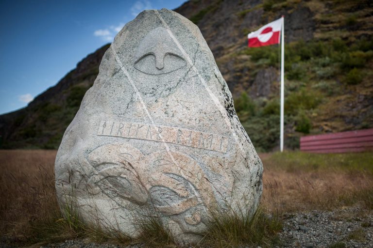 Runy na kameni v Grónsku.